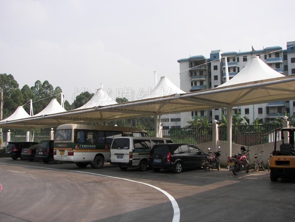 膜結(jié)構(gòu)車(chē)棚-燁興膜結(jié)構(gòu) 膜結(jié)構(gòu)車(chē)棚.jpg