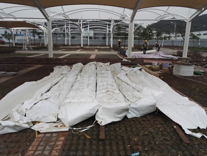 膜結(jié)構(gòu)安裝-深圳市燁興膜結(jié)構(gòu)工程有限公司 膜結(jié)構(gòu)安裝.jpg