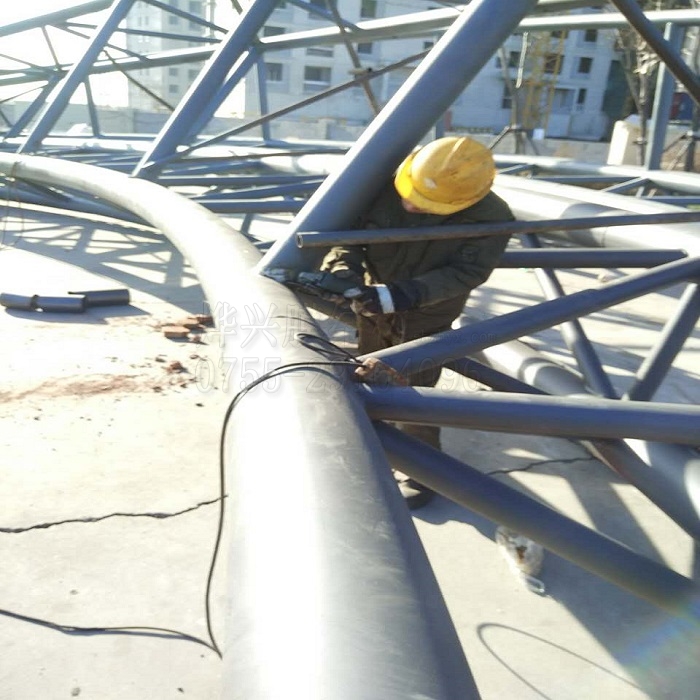 東北膜結(jié)構(gòu)施工焊接-深圳市燁興膜結(jié)構(gòu)工程有限公司 東北膜結(jié)構(gòu)施工焊接.jpg