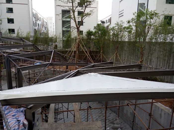 膜結(jié)構(gòu)走廊施工安裝-燁興膜結(jié)構(gòu) 膜結(jié)構(gòu)走廊施工安裝.jpg