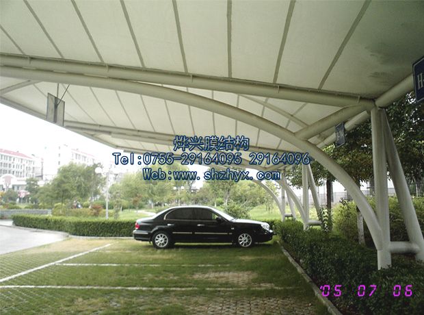 膜結(jié)構(gòu)車棚—深圳燁興膜結(jié)構(gòu)工程有限公司 膜結(jié)構(gòu)車棚.jpg