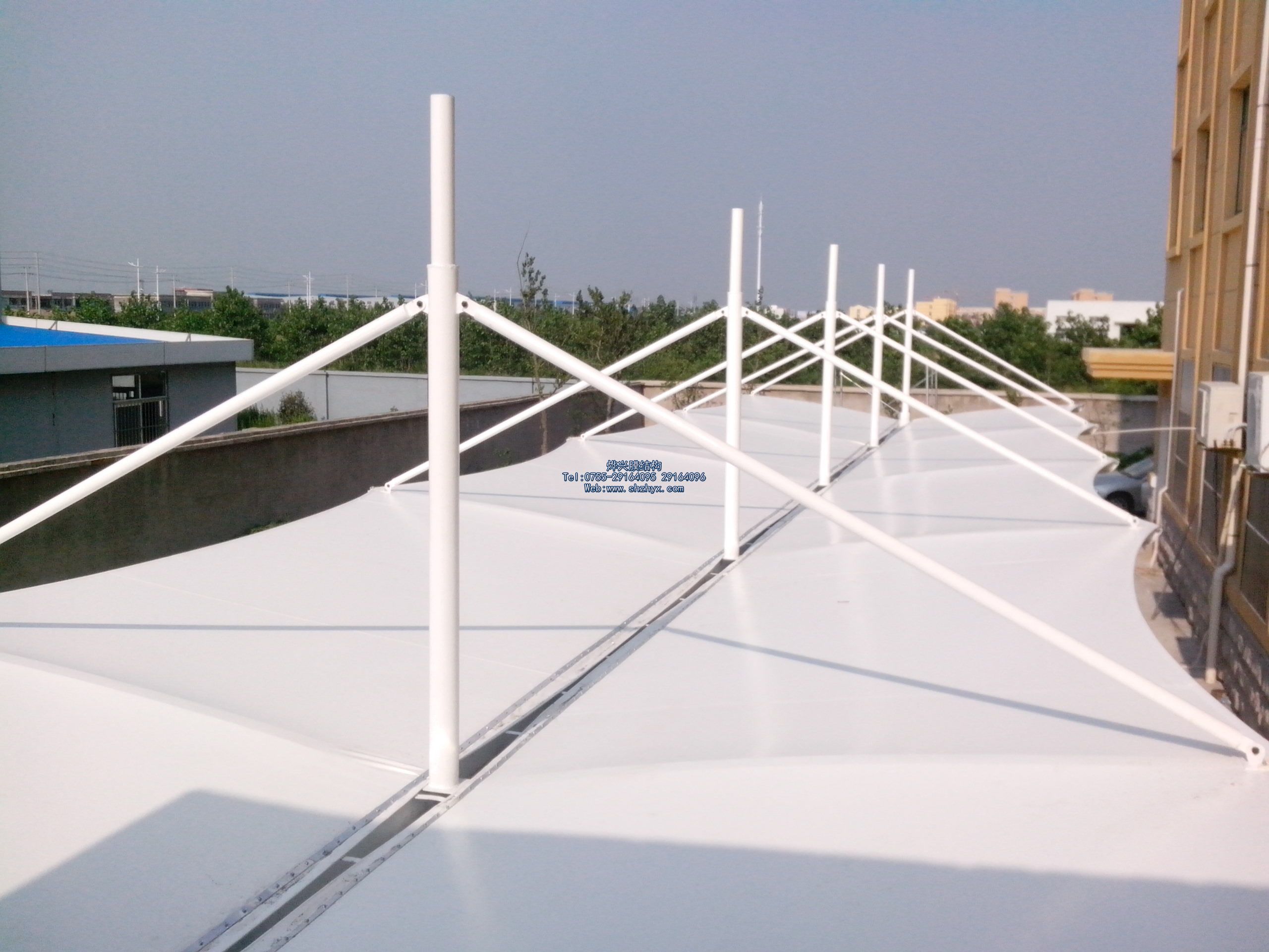 膜結(jié)構(gòu)體育看臺—深圳燁興膜結(jié)構(gòu)工程有限公司 膜結(jié)構(gòu).jpg